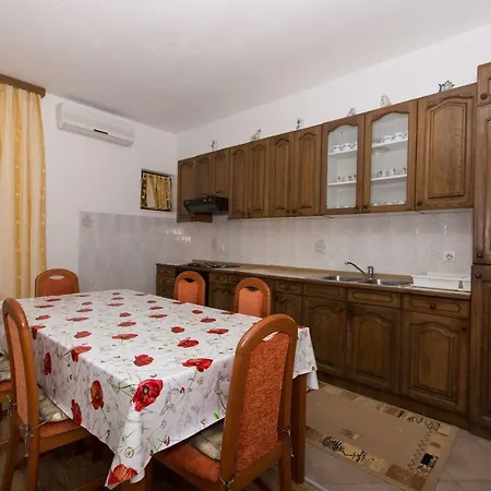 Appartement Ljube *