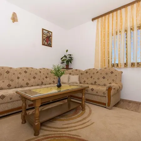Ljube Appartement *