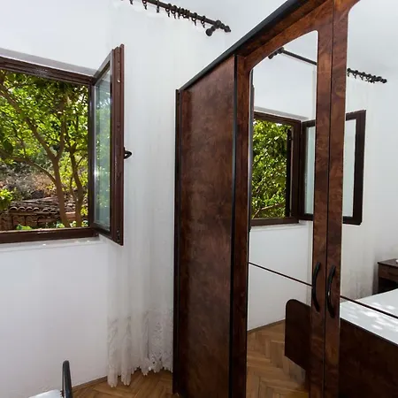 Ljube Appartement Trogir